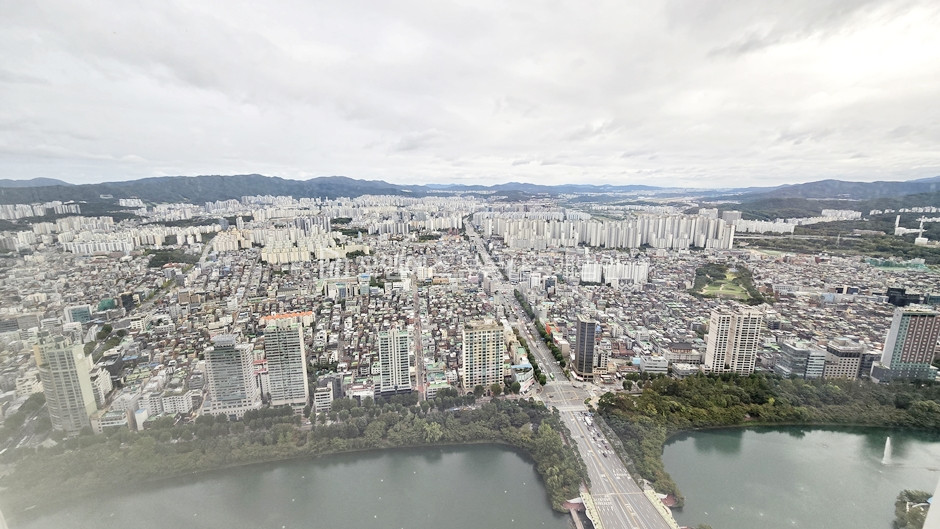 서울 송파구 신천동 월드타워동 시그니엘 90평D타입 석촌호수+시티뷰 월세매물 월세 매물번호 15214 사진 2