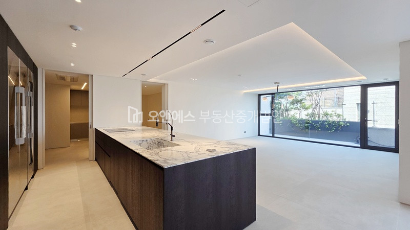 서울 용산구 한남동 유엔빌리지 귀한 신축 고급빌라 르블랑 한남 분양 매매 매물번호 15020 사진 3