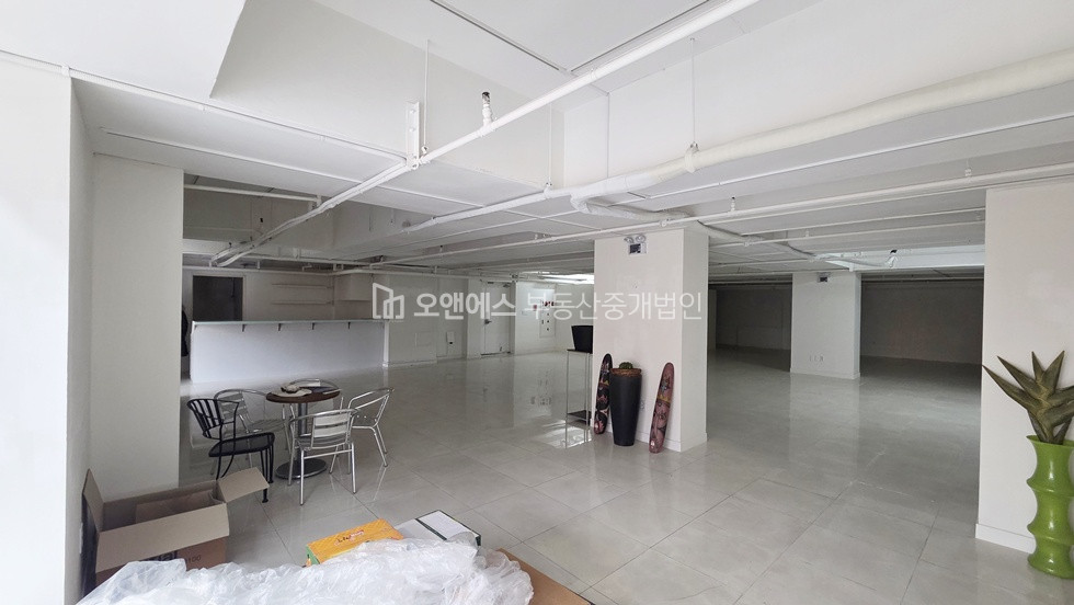 서울 용산구 한남동 독서당로 1층 상가/사무실 월세 매물번호 15323 사진 3