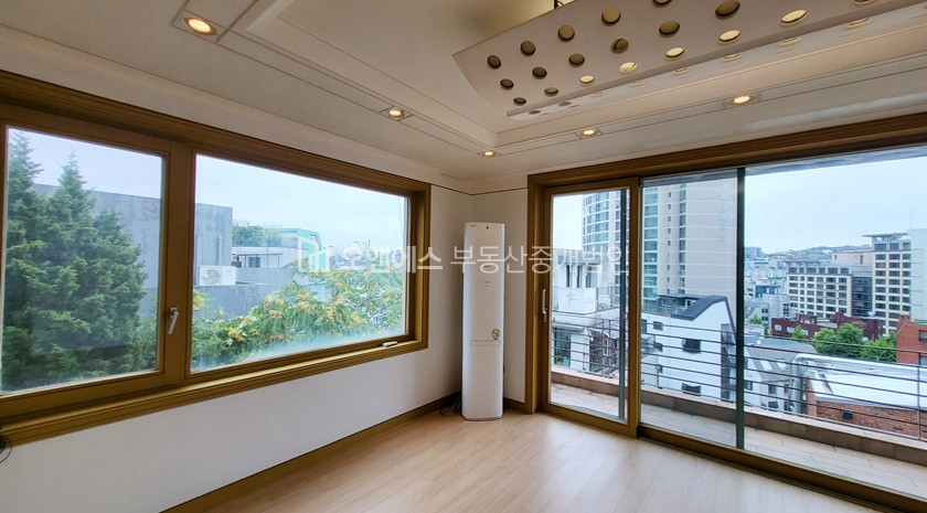 서울 용산구 한남동 남산타워 조망가능한 유엔빌리지 전세매물 전세 매물번호 12375 사진 2