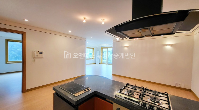 서울 용산구 한남동 남산타워 조망가능한 유엔빌리지 전세매물 전세 매물번호 12375 사진 5