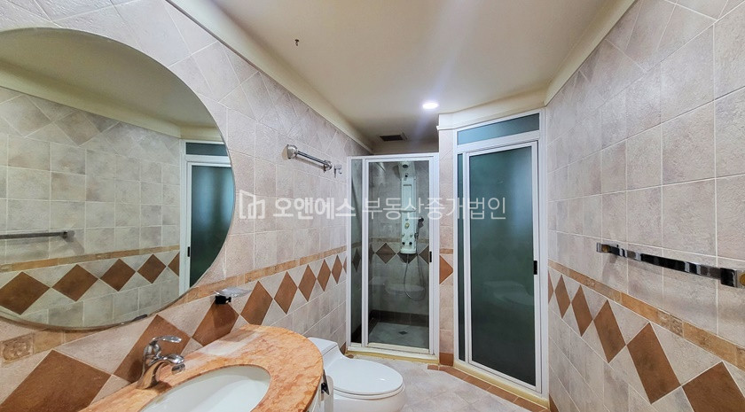 서울 용산구 한남동 남산타워 조망가능한 유엔빌리지 전세매물 전세 매물번호 12375 사진 6