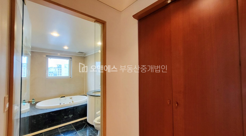 서울 용산구 한남동 남산타워 조망가능한 유엔빌리지 전세매물 전세 매물번호 12375 사진 14