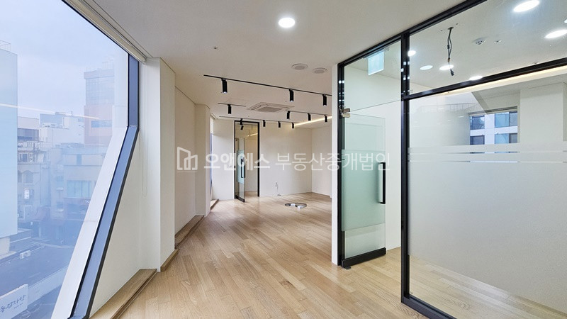 서울 용산구 한남동 한남동 랜드마크 사무실 임대 월세 매물번호 14761 사진 3