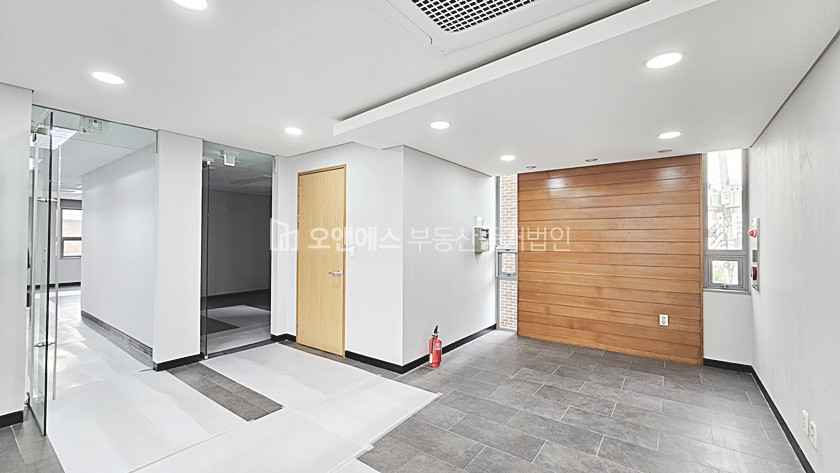서울 용산구 한남동 유엔빌리지 내부 컨디션 좋은 3개층 연층 사용 사무실 월세 매물번호 14614 사진 6