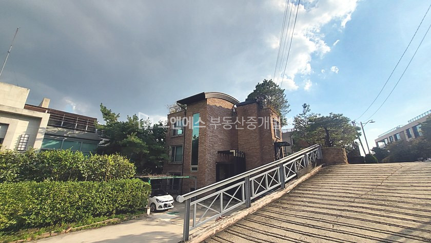 서울 용산구 한남동 유엔빌리지 명도완료된 건물 매매 매물번호 12689 사진 2