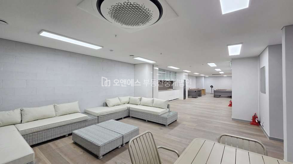 서울 중구 신당동 신축 첫입주 사무실임대 냉난방기완비 단독층 사용 월세 매물번호 14214 사진 15