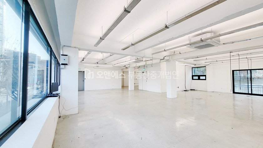 서울 용산구 한남동 대로변 노출인테리어 사무실 월세 매물번호 15432 사진 3