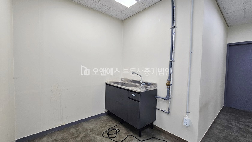 서울 용산구 한남동 이태원로 대로변 테라스가 있는 사무실 임대 월세 매물번호 15433 사진 6