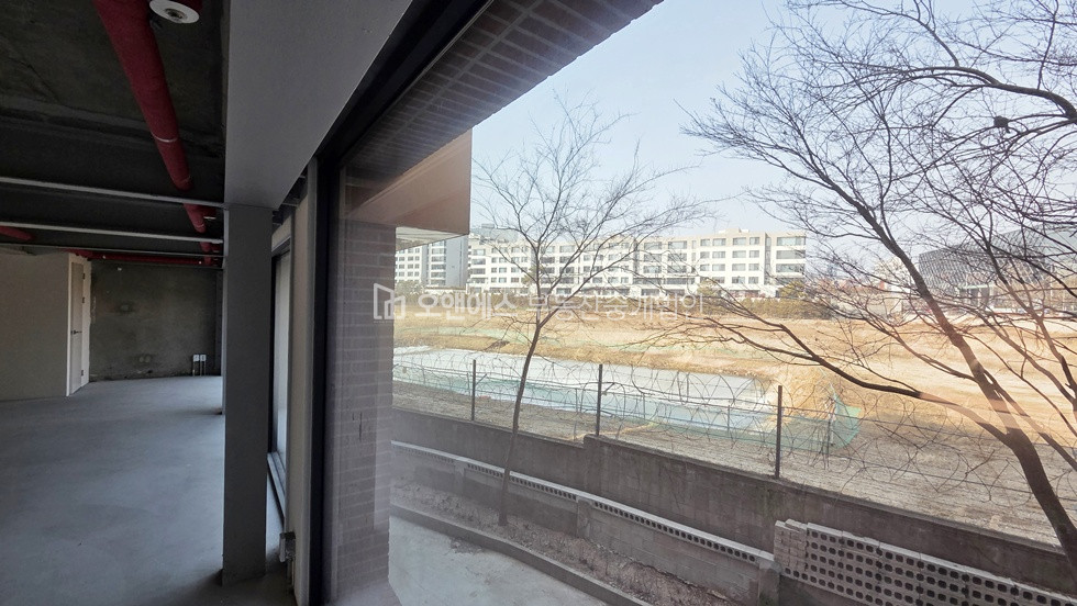 서울 용산구 한남동 순천향대병원 라인 신축급 사무실/상가 임 월세 매물번호 15413 사진 4