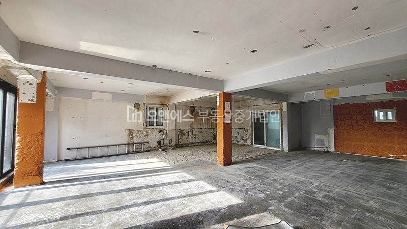 서울 용산구 이태원동 녹사평역 역세권 요식업자리 임대 월세 매물번호 12444 사진 1