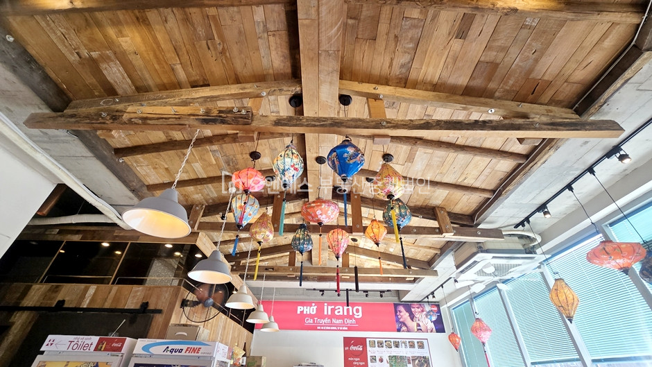 서울 용산구 한남동 주건축물제1동 한남동 1층, 가시성 좋은 상가 월세 매물번호 15105 사진 2