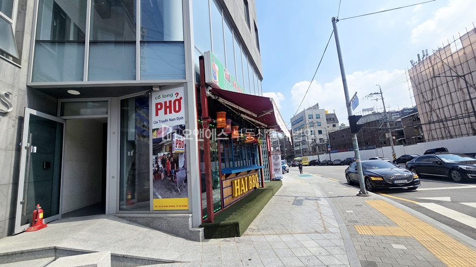 서울 용산구 한남동 주건축물제1동 한남동 1층, 가시성 좋은 상가 월세 매물번호 15105 사진 7