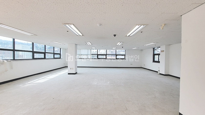 서울 중구 신당동 약수역 초역세권 테라스있는 5층 통사무실 월세 매물번호 14586 사진 1