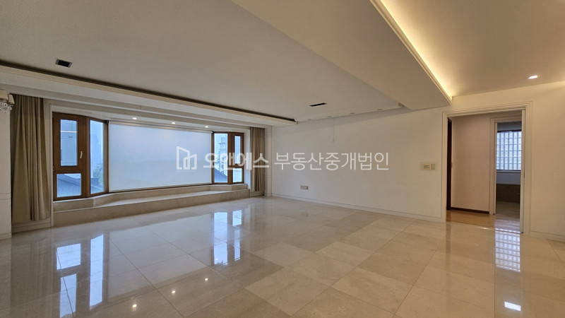서울 용산구 동빙고동 1-70, 엠베시애비뉴빌 동빙고동 고급주택 넓은 평수 월세 매물번호 14444 사진 1