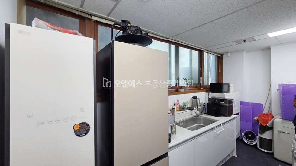 서울 용산구 한남동 현대안성타워 귀한 20평대 사무실 /상가자리 월세 매물번호 15526 사진 8