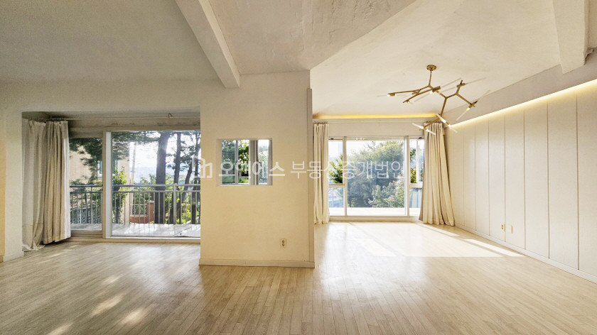 서울 용산구 한남동 보안 전망 정원 크기 모두 우수한 한남동 단독 매매 매물번호 13552 사진 9