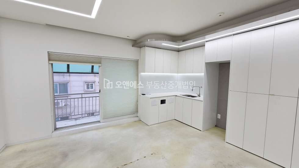 서울 용산구 한남동 제일기획 인근 대로변 남동향 중대형 4층 사무실 월세 매물번호 15497 사진 9