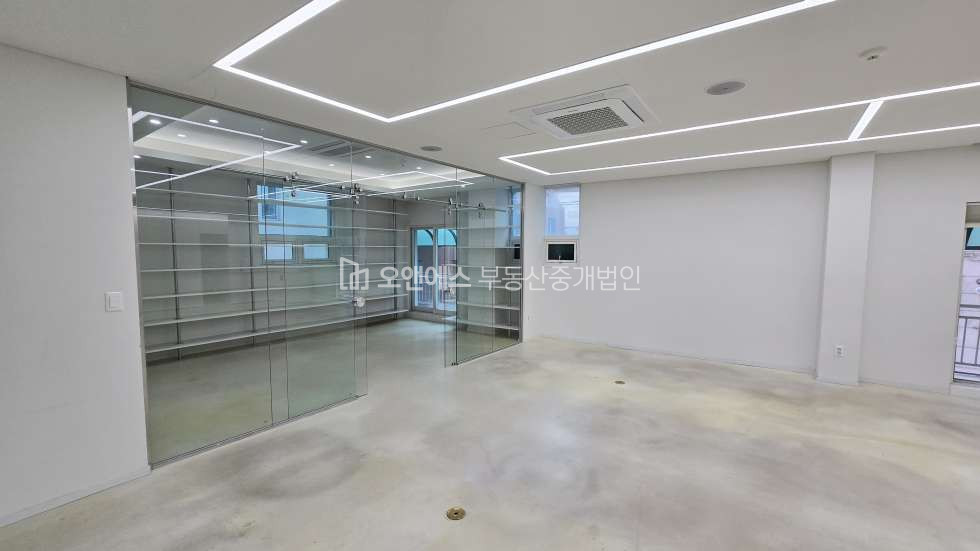 서울 용산구 한남동 제일기획 인근 대로변 남동향 중대형 4층 사무실 월세 매물번호 15497 사진 11