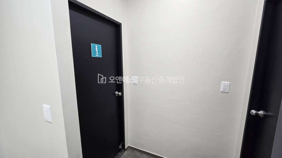 서울 용산구 한남동 제일기획 인근 대로변 남동향 중대형 4층 사무실 월세 매물번호 15497 사진 13