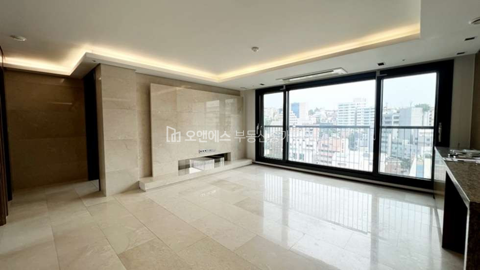 서울 용산구 한남동 810 131동 한남더힐 귀한 전세 물건 전세 매물번호 15582 사진 2