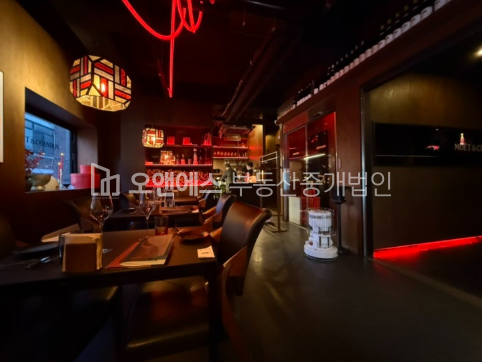 서울 용산구 한남동 흑백요리사 매장 한남동 카페거리 매장 월세 매물번호 15591 사진 4