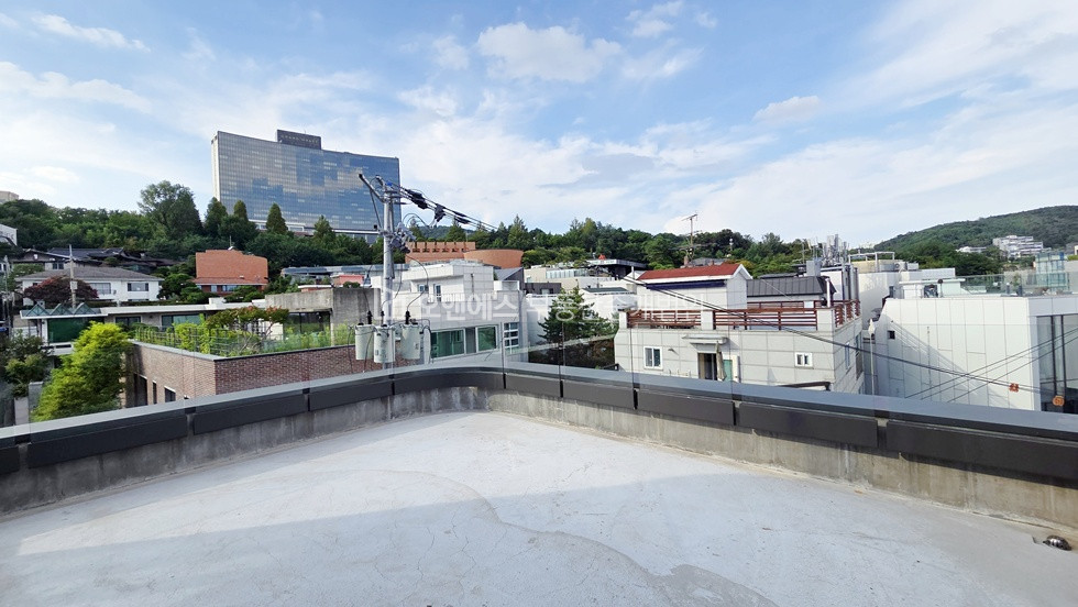 서울 용산구 한남동 한남동 신축 멋진 뷰 전용 테라스 있는 상가 및 사무실 자리 월세 매물번호 15163 사진 4