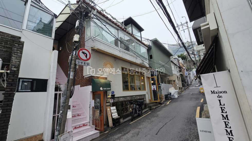 서울 용산구 한남동 한남동 카페거리 메인거리 2층 3층 연층 사용 인테리어 잘된 상가 임대 월세 매물번호 15594 사진 12