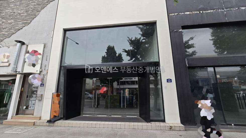 서울 용산구 이태원동 이태원역 화이트톤 대로변 통임대 건물 월세 매물번호 13529 사진 1
