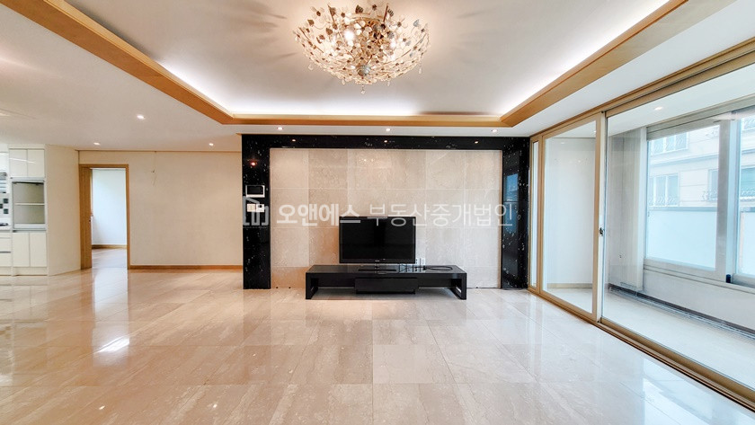 서울 용산구 한남동 653-10, 302호 한남동 고급빌라 실입주 가능 매매물건 매매 매물번호 12386 사진 8