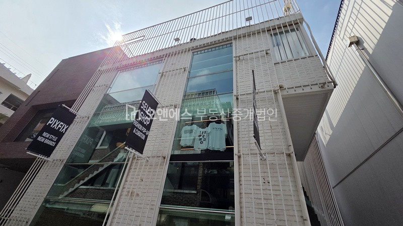 서울 용산구 한남동 유동인구 많은 카페거리 내 루프탑 같이 사용하는 상가 월세 매물번호 14647 사진 10