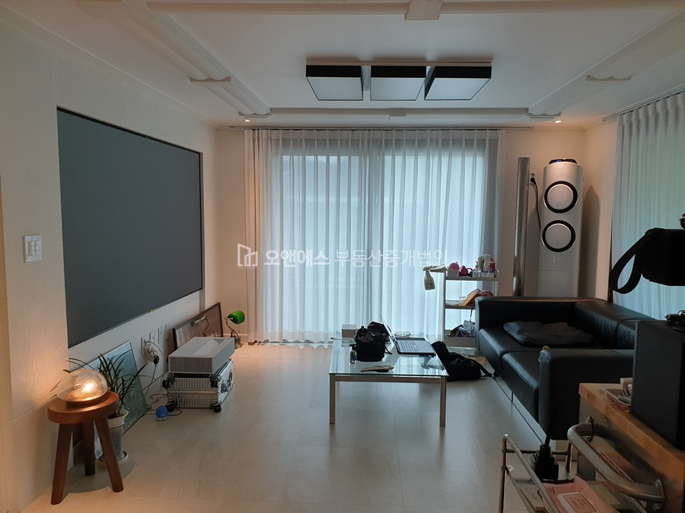 서울 용산구 한남동 726-347, 한스파크빌 북한남동 쓰리룸 탑층 세끼고 갭투자 매매 매물번호 15076 사진 3