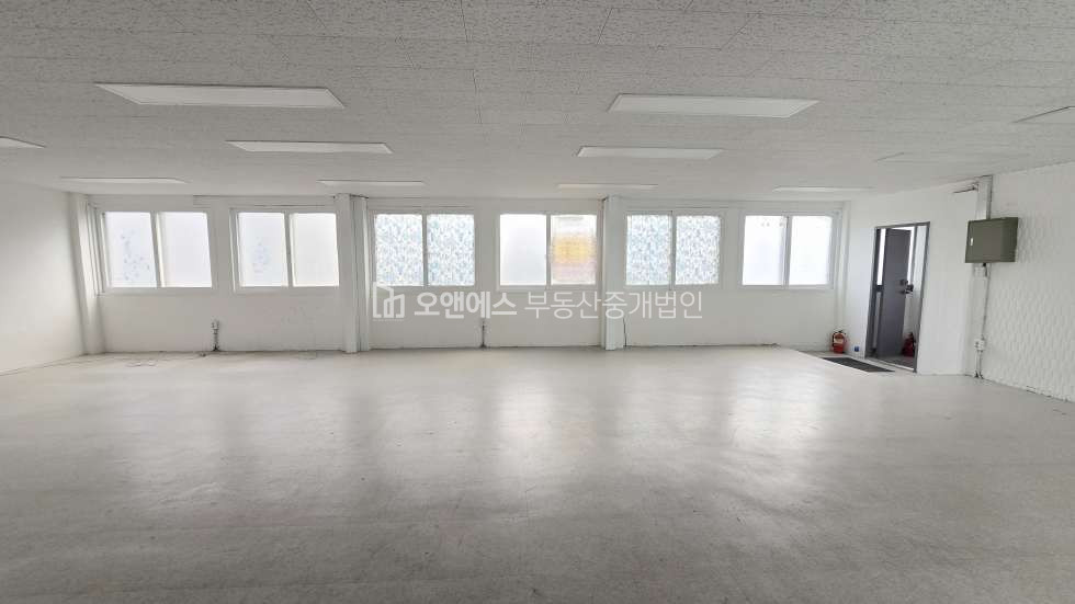 서울 중구 신당동 약수역 대로변! 전용 30평 가성비 최고 3면 채광 사무실 월세 매물번호 15669 사진 1