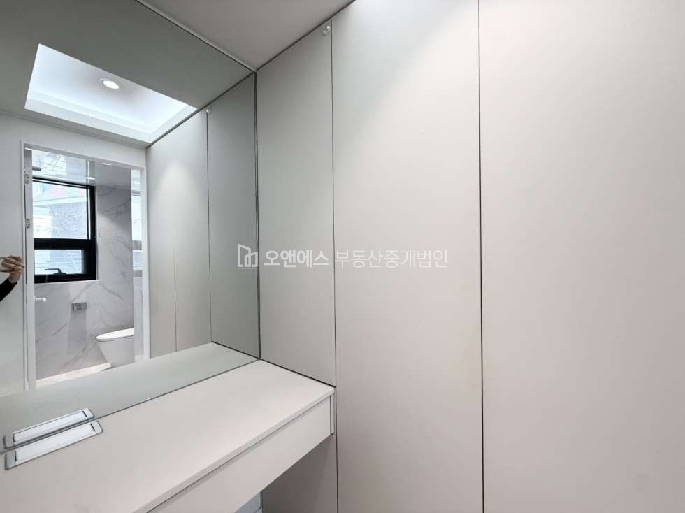 서울 용산구 이태원동 이태원역 인근 신축 단독테라스 주차가능 3룸 2화장실 매물 월세 매물번호 15710 사진 9
