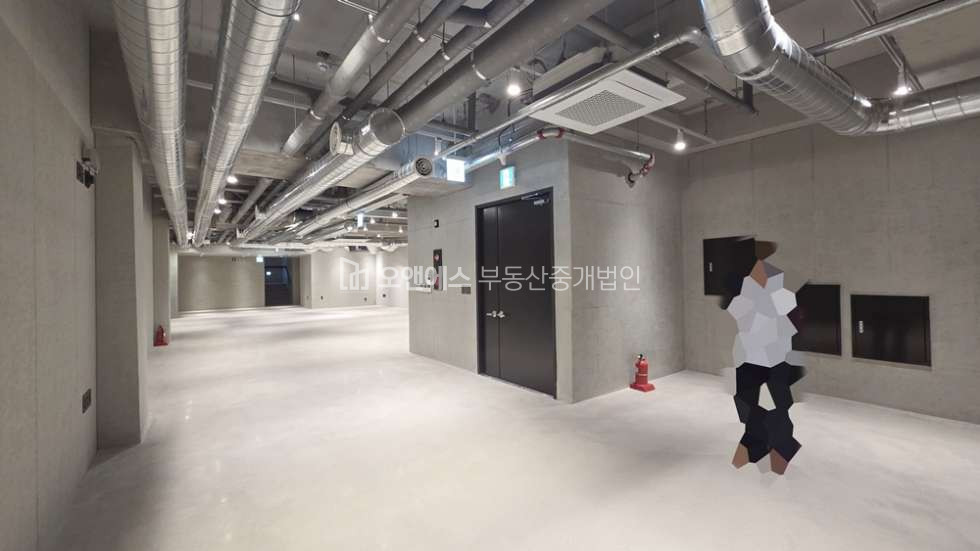 서울 용산구 한남동 유엔빌리지 신축 근생 임대 월세 매물번호 14803 사진 1