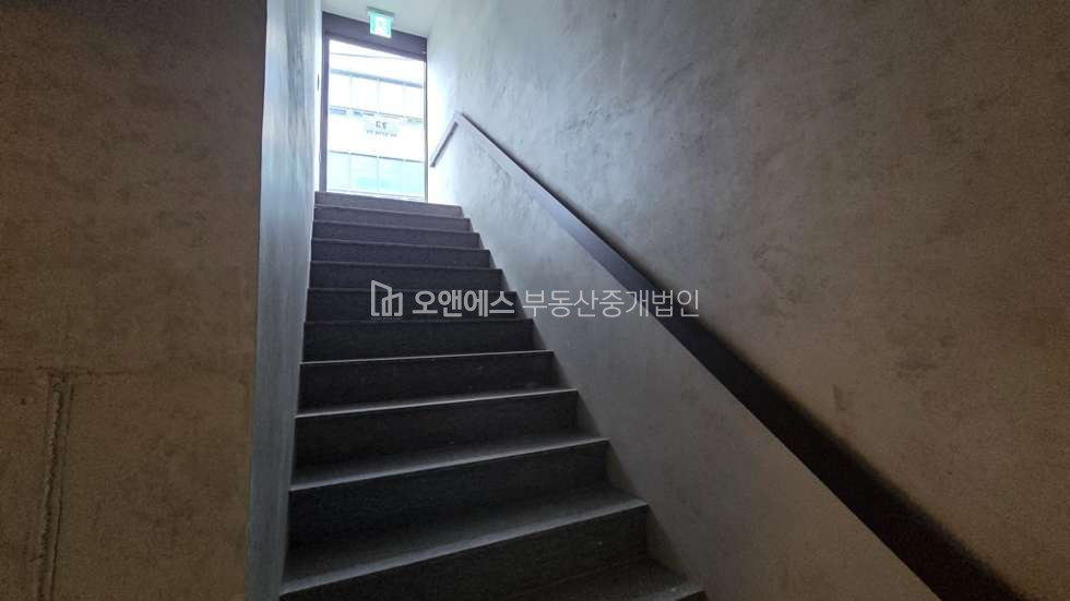 서울 용산구 한남동 유엔빌리지 신축 근생 임대 월세 매물번호 14803 사진 6