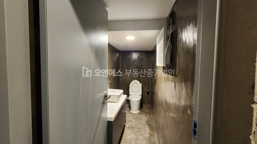 서울 용산구 이태원동 주건축물제1동 사옥O 신축급 남산뷰 복층형 월세 매물번호 15120 사진 7