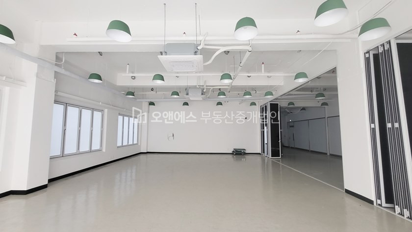 서울 용산구 청파동2가 대형평수 사무실 자리좋은 숙대입구역 메인도로 월세 매물번호 12596 사진 4