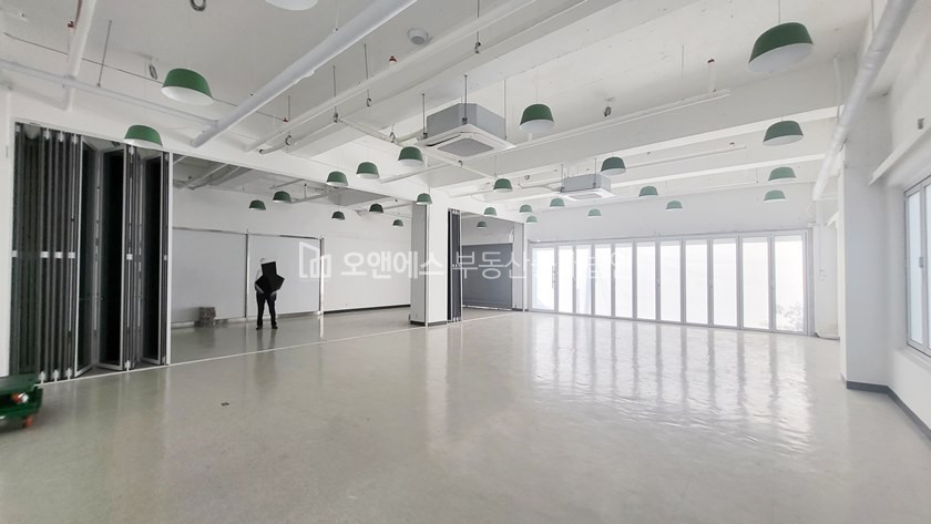 서울 용산구 청파동2가 대형평수 사무실 자리좋은 숙대입구역 메인도로 월세 매물번호 12596 사진 5