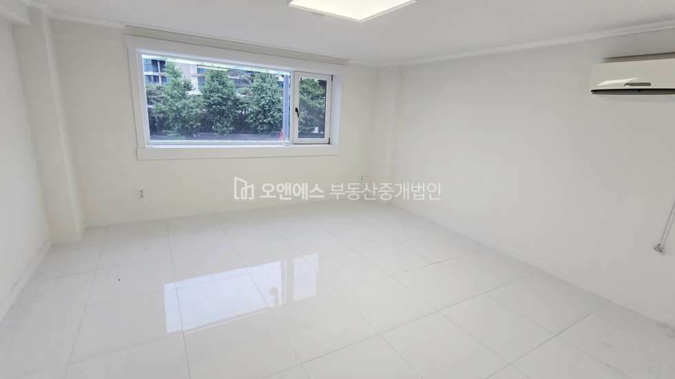 서울 용산구 한남동 1-35 한남동 대표 입지, 실거주 만족도 높은 유엔맨션 월세 매물번호 15585 사진 8