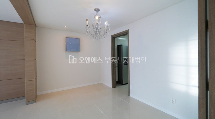 서울 용산구 동빙고동 1-67 동빙고동 대사관로에 위치한 채광 뛰어난 조용한 주택 플래티앙1 월세 매물번호 15553 사진 6