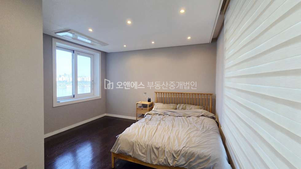 서울 용산구 한남동 11-295 (우림빌라) 비동 한강뷰O 수리O 넓은 대지지분O 유림빌라 매매 매물번호 15299 사진 5