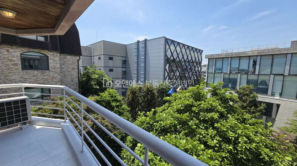 서울 용산구 한남동 723-37 한남동 올인테리어 후 첫입주 리젠시빌라 월세 매물번호 15621 사진 4