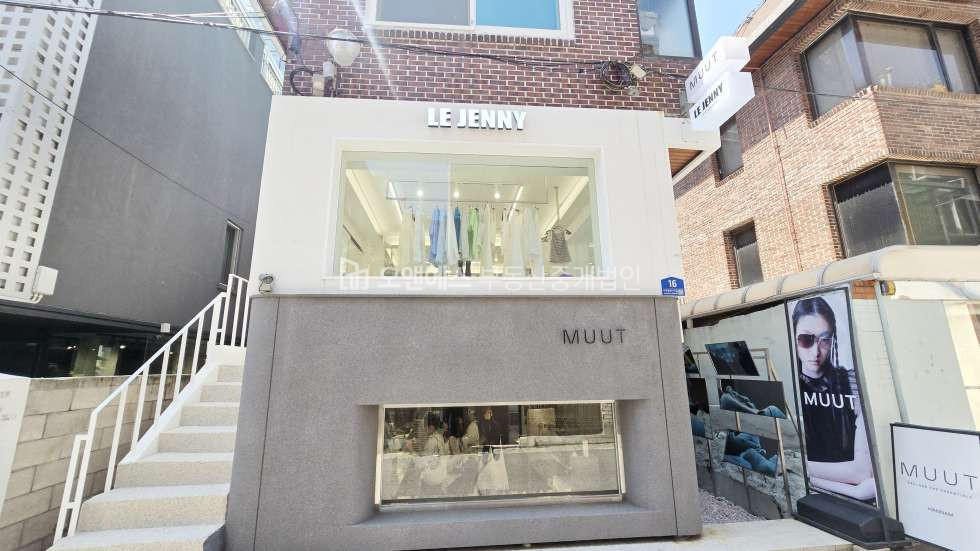 서울 용산구 한남동 한남동 카페거리 희소성 1층 쇼룸 상가 월세 매물번호 15597 사진 1