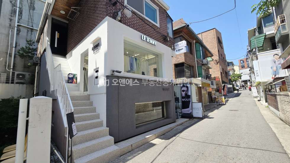 서울 용산구 한남동 한남동 카페거리 희소성 1층 쇼룸 상가 월세 매물번호 15597 사진 3