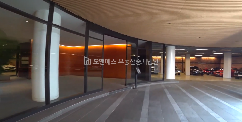 서울 용산구 한남동 1-122 유엔빌리지 두산빌라 전용 70평 단 6세대 거주하는 프라이빗 빌라 매매 매물번호 15759 사진 7