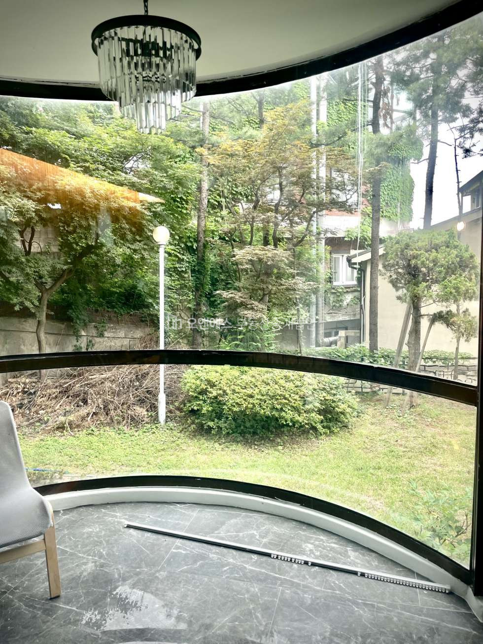 서울 용산구 이태원동 262-20, 중앙하이츠빌라 제2동 제1,지하층 제102호 이태원 고급빌라 복층세대 렌트 월세 매물번호 14812 사진 19