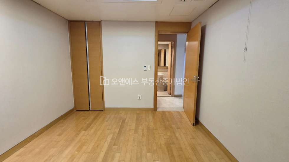서울 용산구 한남동 653-15 (바우 하우스) 한남동 순천향대라인 바우하우스 고급빌라 렌트 월세 매물번호 15766 사진 5