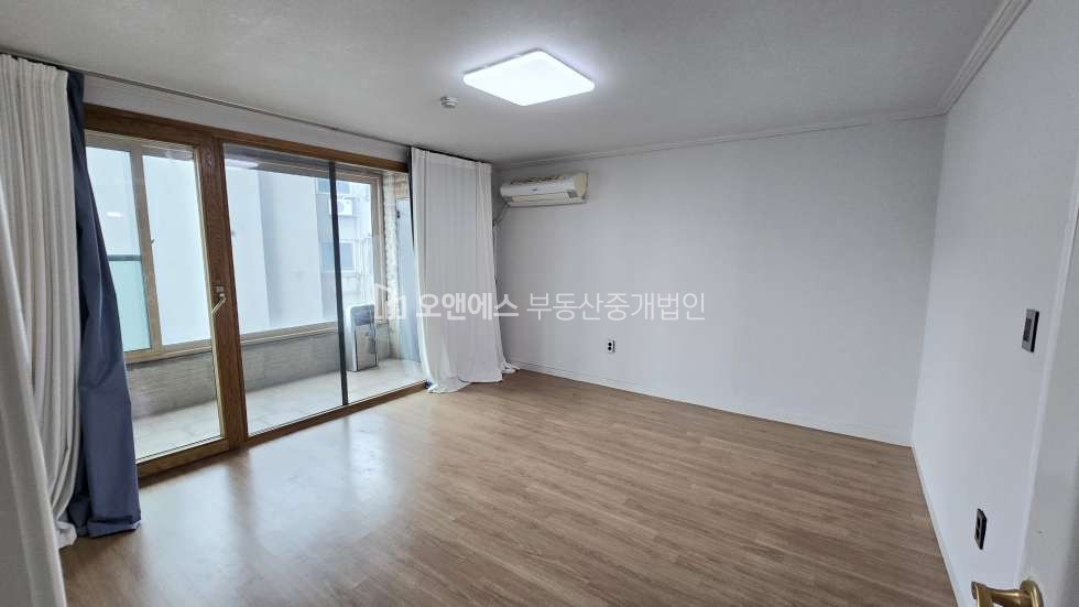 서울 용산구 이태원동 198-16, 마운틴뷰 101호 초록뷰가 멋진 이태원 고급빌라 렌트 월세 매물번호 15769 사진 24