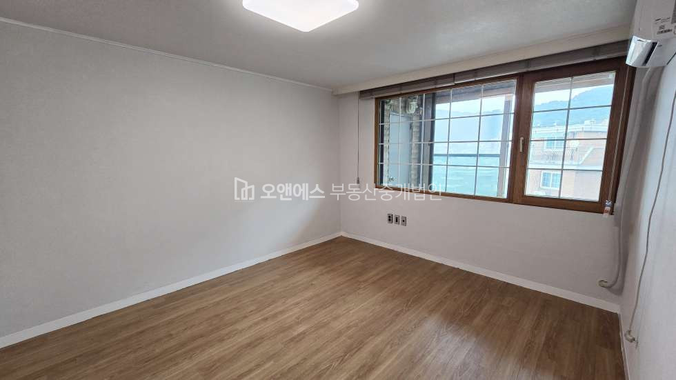 서울 용산구 이태원동 198-16, 마운틴뷰 101호 초록뷰가 멋진 이태원 고급빌라 렌트 월세 매물번호 15769 사진 25
